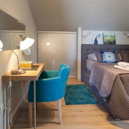 Vranjes Deluxe * Brela