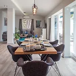 Vranjes Deluxe Apartment Brela