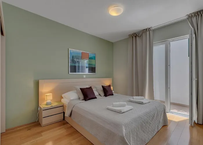 Vranjes Deluxe Apartamento *
